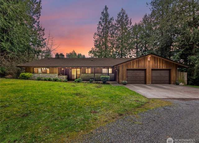 Property at 30703 SE 408th St, Enumclaw, WA 98022, 3 beds, 3 baths