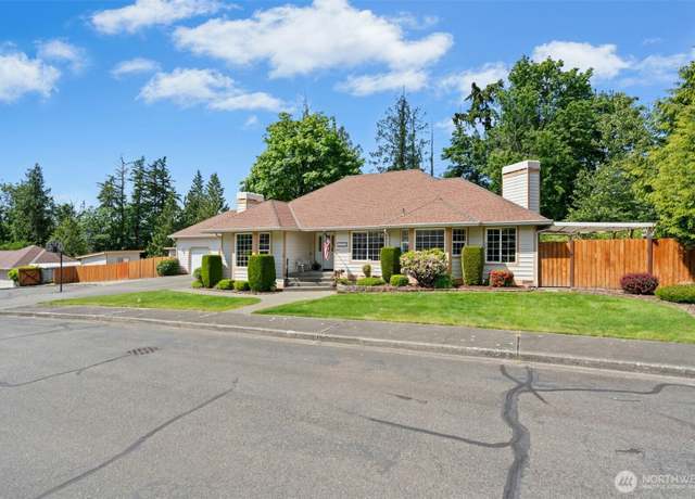 Property at 10116 SE 188th St, Renton, WA 98055, 3 beds, 2 baths