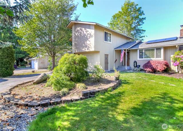 Property at 15103 Westmore Dr E, Puyallup, WA 98374, 3 beds, 3 baths