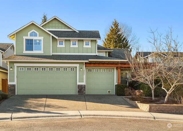 Property at 10057 NE 142nd Pl, Kirkland, WA 98034, 4 beds, 2.5 baths