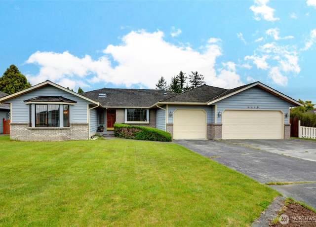 Property at 8213 75th St NE, Marysville, WA 98270, 3 beds, 2 baths