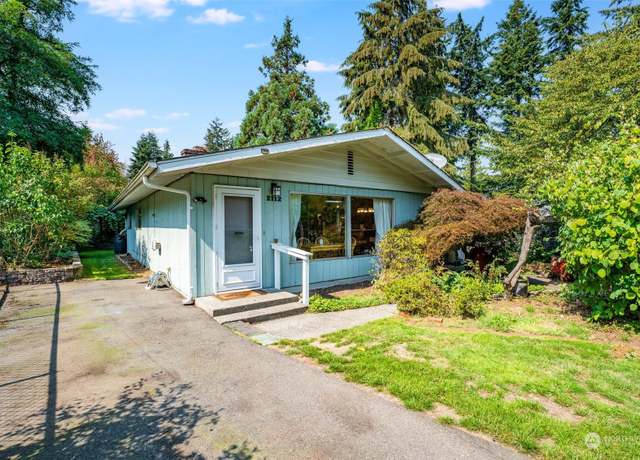 Property at 2112 N 146th St, Shoreline, WA 98133, 3 beds, 1.5 baths