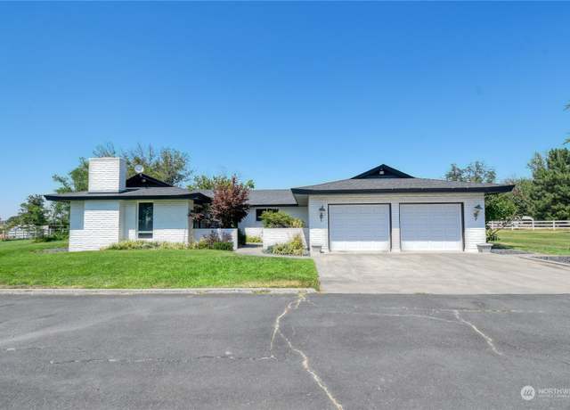 Property at 29495 Knight Rd, Hermiston, OR 97838, 3 beds, 2.5 baths