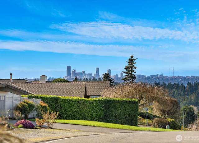 Property at 2110 123rd Ave SE, Bellevue, WA 98005, 4 beds, 3 baths