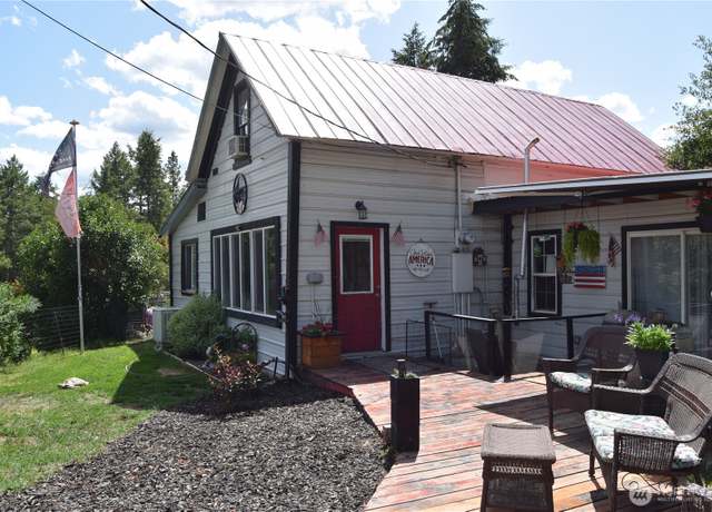 Property at 621 S Erdman, Republic, WA 99166, 3 beds, 1 bath