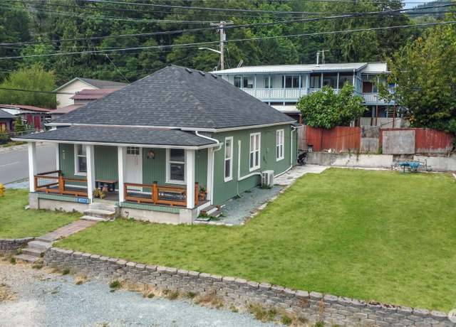 Property at 45337 Main St, Concrete, WA 98237, 3 beds, 2 baths