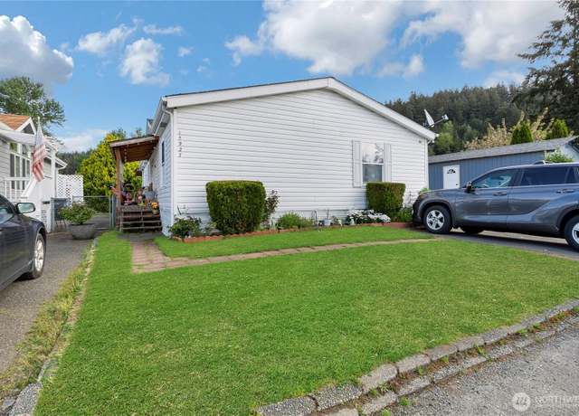 Property at 15927 55th St E #44, Sumner, WA 98390, 3 beds, 2 baths