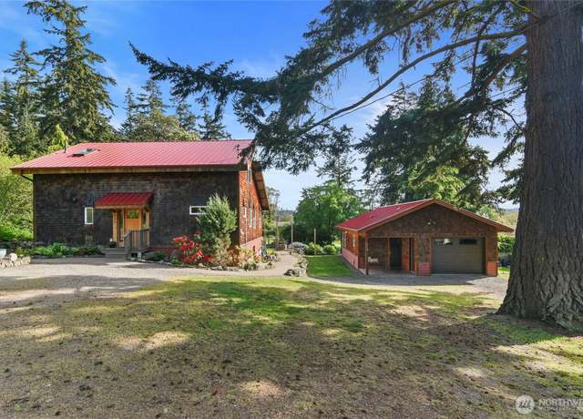 Property at 715 M St, Port Townsend, WA 98368, 2 beds, 2 baths