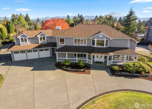 Property at 11505 134th Avenue Ct E, Puyallup, WA 98374, 4 beds, 4.5 baths