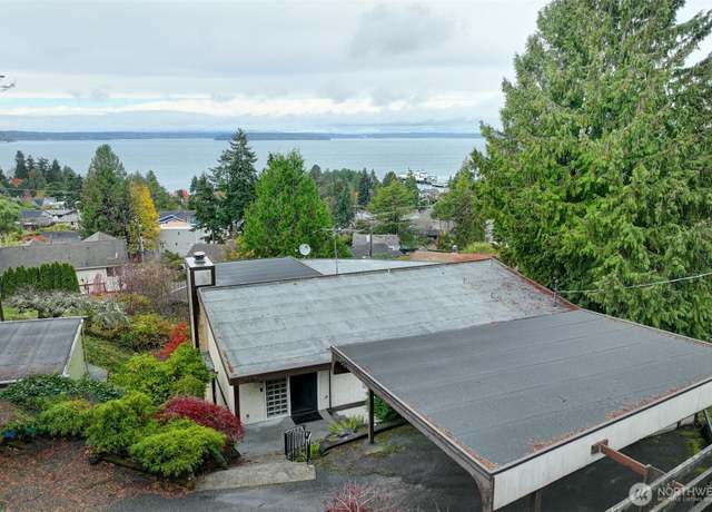 Property at 9315 California Ave SW, Seattle, WA 98136, 3 beds, 2.5 baths