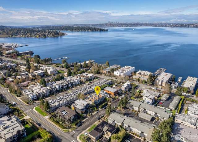 Property at 10131 NE 64th St Unit C, Kirkland, WA 98033, 3 beds, 3.5 baths