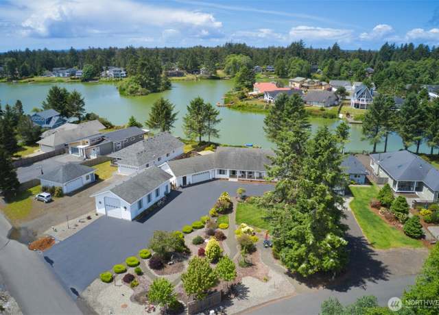 Property at 363 SE Eagle Nest Ct, Ocean Shores, WA 98569, 3 beds, 2.5 baths