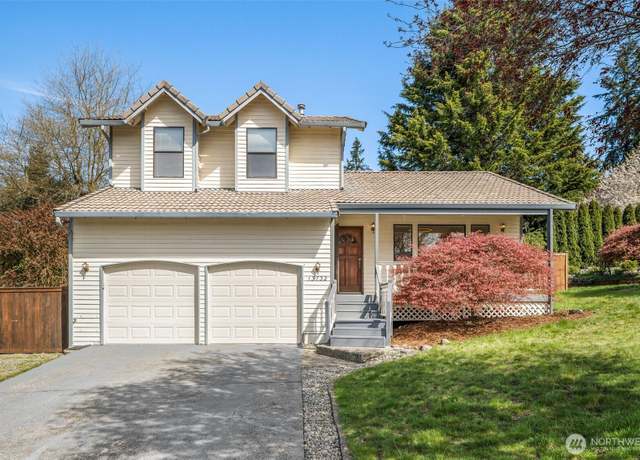 Property at 13732 201st St SE, Kent, WA 98042, 3 beds, 2.5 baths