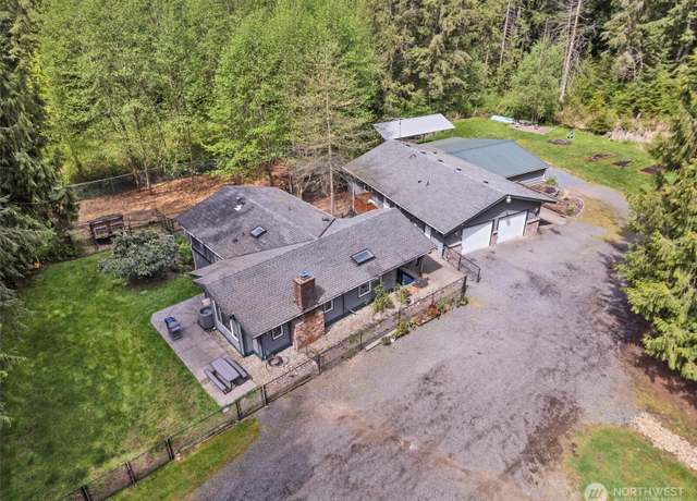 Property at 17629 Newberg Rd, Snohomish, WA 98290, 4 beds, 3.5 baths