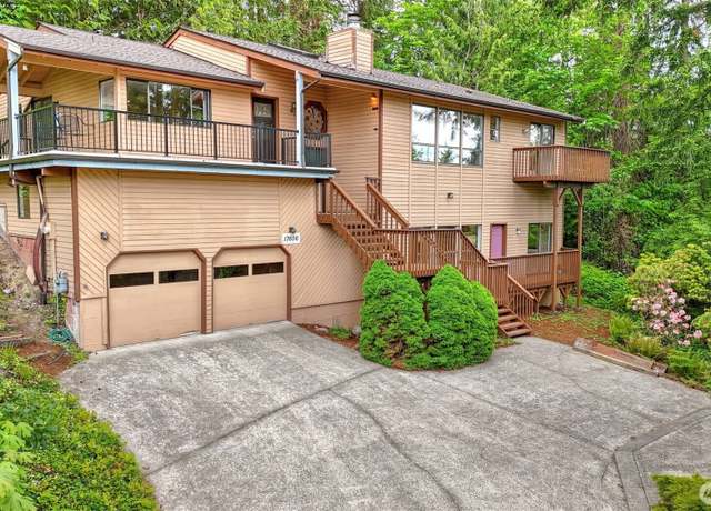 Property at 17606 NE 27th St, Redmond, WA 98052, 4 beds, 3.5 baths