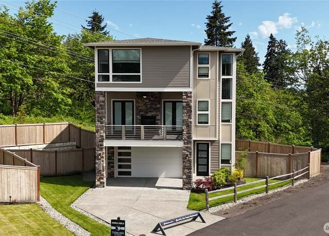 Property at 3853 95th Ave E, Edgewood, WA 98371, 4 beds, 3.5 baths