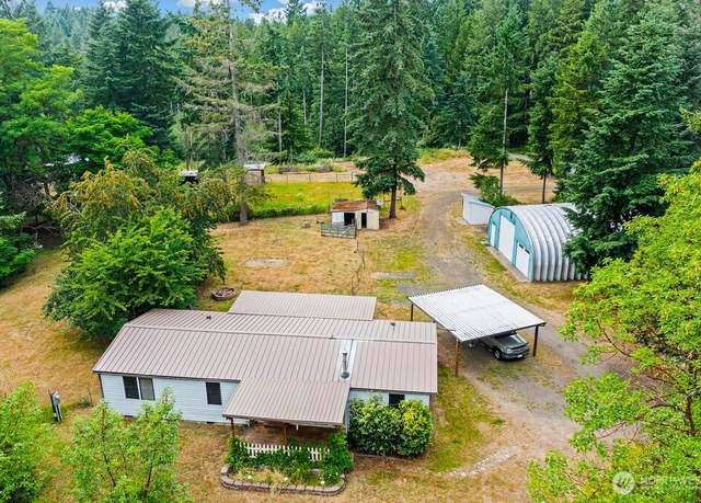 Property at 4960 SW Daisy St, Port Orchard, WA 98367, 3 beds, 2 baths