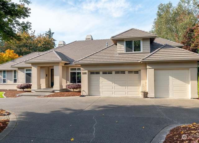 Property at 6512 Turnberry Ln SE, Olympia, WA 98501, 4 beds, 3.5 baths