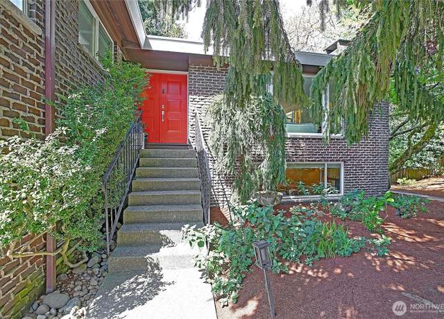 Property at 8612 NE 133rd St, Kirkland, WA 98034, 6 beds, 3 baths