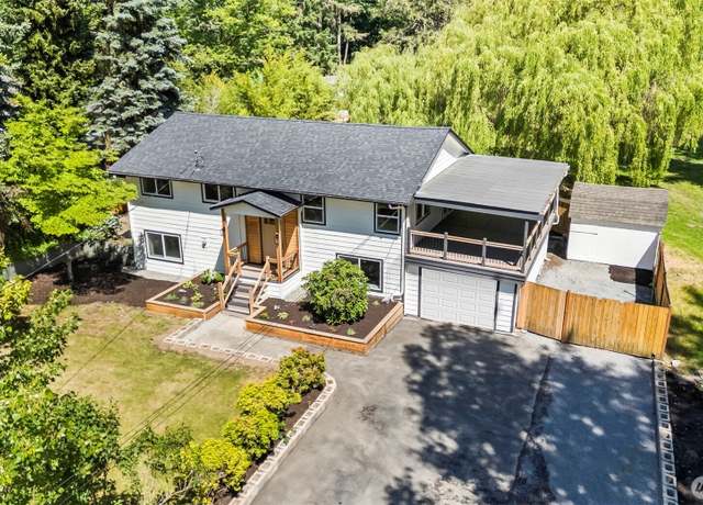 Property at 13517 Bingham Ave E, Tacoma, WA 98446, 4 beds, 3 baths