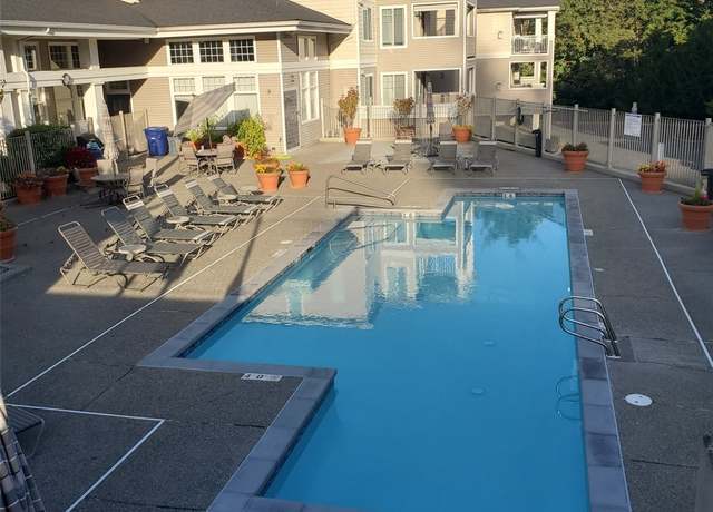 Property at 2244 132nd Ave SE Unit B105, Bellevue, WA 98005, 1 bed, 1 bath