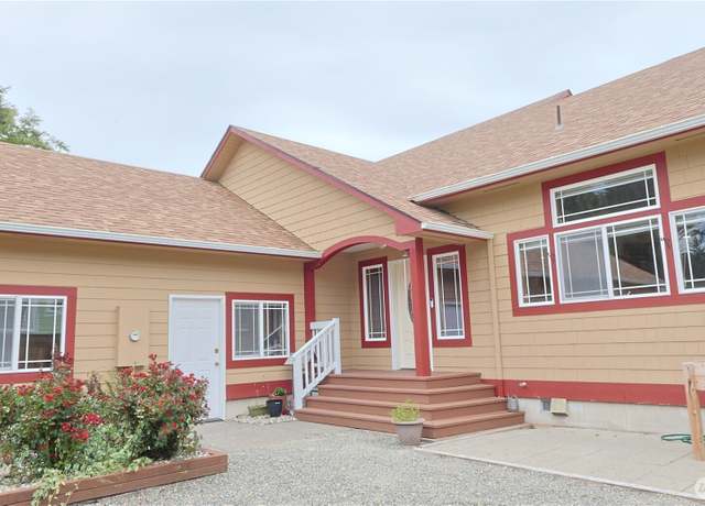 Property at 108 Bass Ave NE, Ocean Shores, WA 98569, 3 beds, 2.5 baths