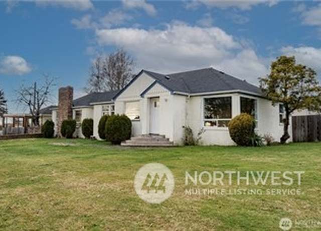 Property at 1610 Peace Portal Dr, Blaine, WA 98230, 5 beds, 4.5 baths
