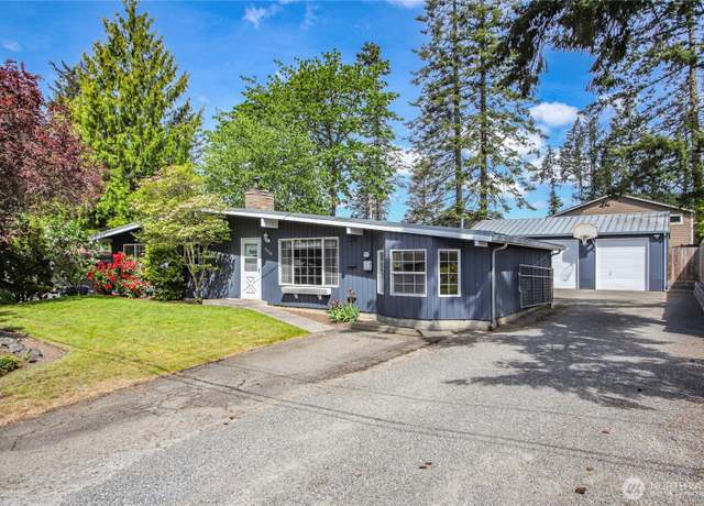 Property at 9830 S 210th Pl, Kent, WA 98031, 3 beds, 2 baths