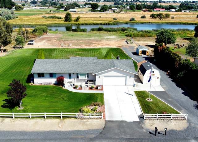 Property at 4937 NE Viking Rd, Moses Lake, WA 98837, 4 beds, 2 baths