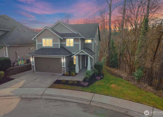 Property at 9311 S 216th Pl, Kent, WA 98031, 4 beds, 3.5 baths