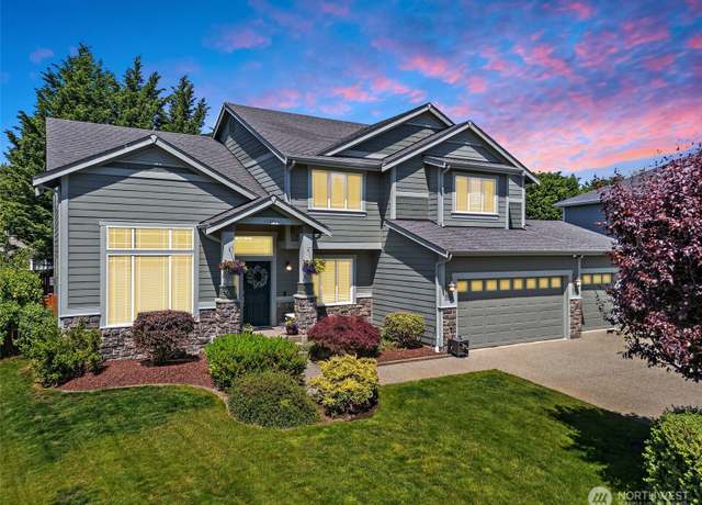 Property at 13211 174th St E, Puyallup, WA 98374, 5 beds, 3 baths