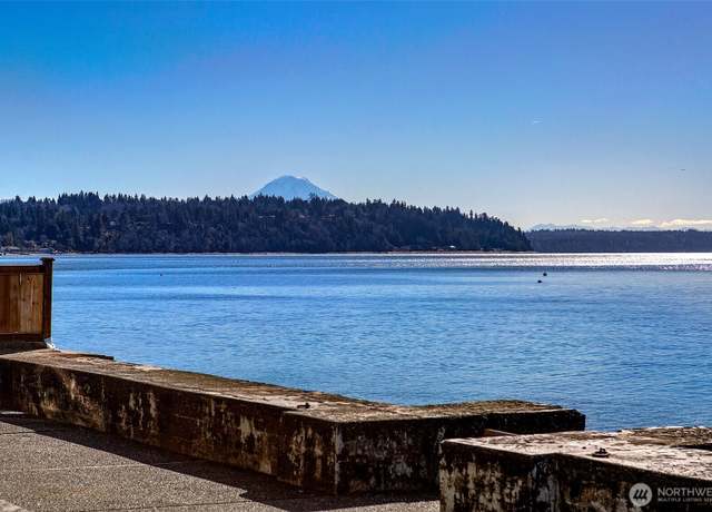 Property at 2837 SW 172nd, Burien, WA 98166, 2 beds, 2.5 baths