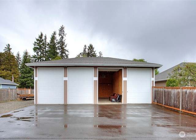 Property at 704 Stevens St, Steilacoom, WA 98388
