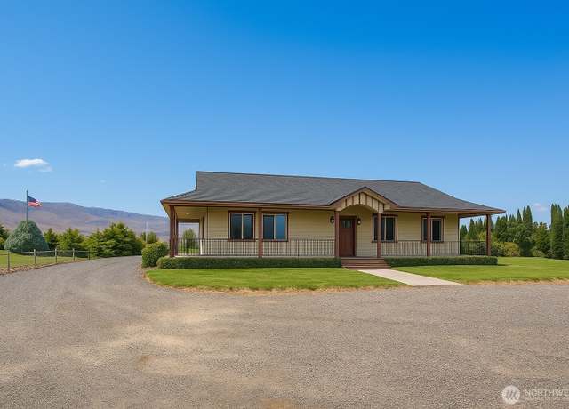 Property at 650 S Van Well Ave, East Wenatchee, WA 98802, 5 beds, 3 baths
