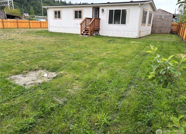Property at 38 11th Ave N, Algona, WA 98001, 2 beds, 2 baths
