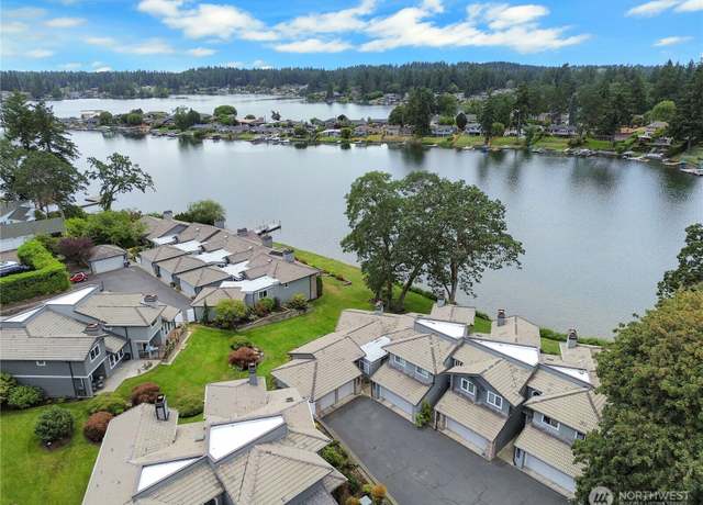 Property at 7314 Steilacoom Blvd SW, Lakewood, WA 98499, 3 beds, 2.5 baths