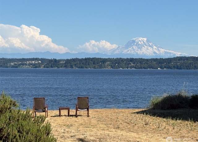 Property at 27523 SW Sandy Shores Dr, Vashon, WA 98070, 3 beds, 1.5 baths