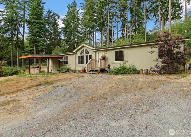 Property at 11652 State Route 525, Clinton, WA 98236, 3 beds, 2 baths