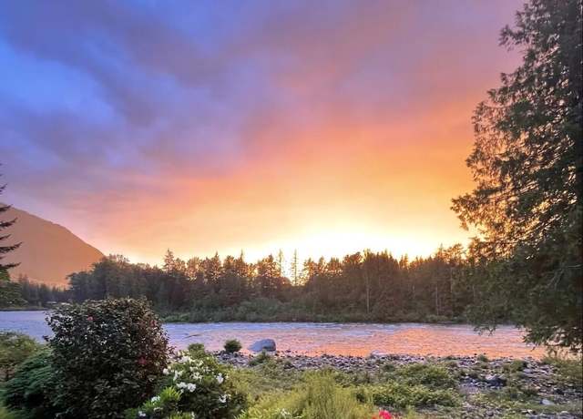 Property at 44019 Fir Rd, Gold Bar, WA 98251, 2 beds, 3 baths
