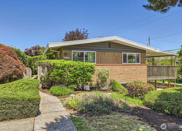 Property at 7924 S 112th St, Seattle, WA 98178, 4 beds, 2 baths