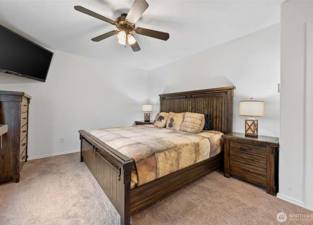 Property at 21615 82nd Avenue Ct E, Spanaway, WA 98387, 3 beds, 2.5 baths