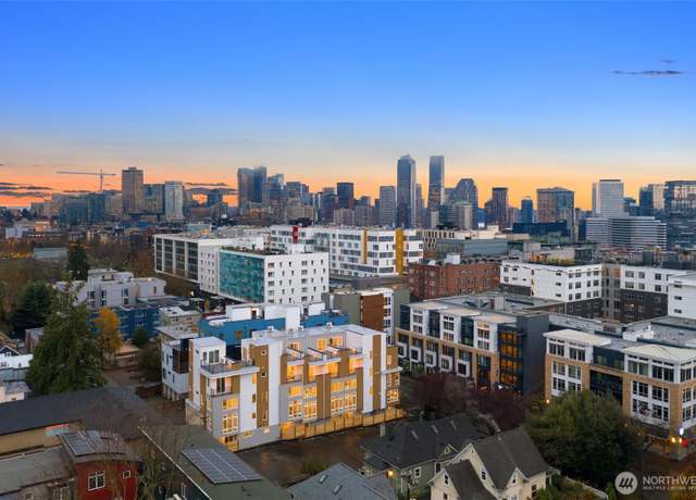 Property at 222 E 10th Ave E, Seattle, WA 98102, 2 beds, 2.5 baths