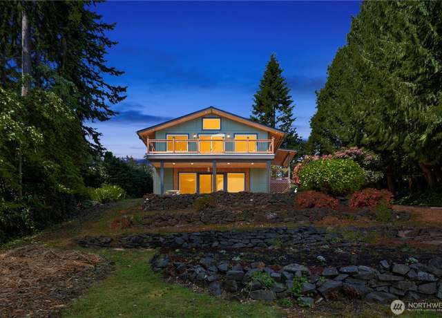 Property at 1313 Colchester Dr SE, Port Orchard, WA 98366, 3 beds, 2.5 baths
