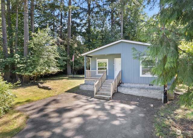 Property at 240 E Mclane Dr, Shelton, WA 98584, 3 beds, 2 baths