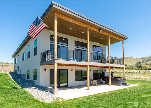 Property at 81 Nora Ln, Chelan, WA 98816, 5 beds, 3 baths