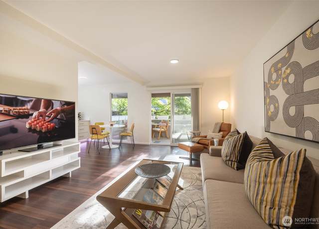 Property at 812 100th Ave NE #102, Bellevue, WA 98004, 2 beds, 1 bath