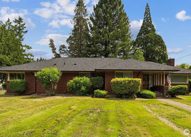 Property at 1200 S Yew St, Centralia, WA 98531, 5 beds, 2 baths