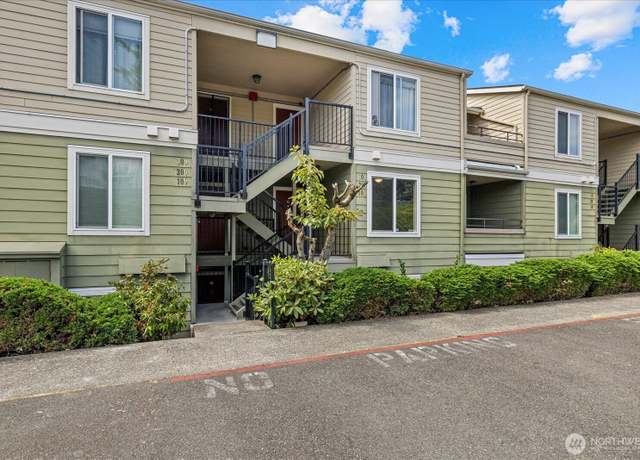 Property at 3233 NE 12th St #208, Renton, WA 98056, 1 bed, 1 bath