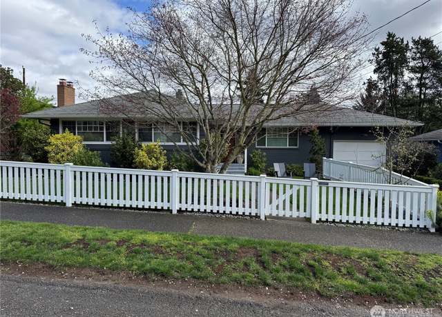 Property at 6230 54th Ave NE, Seattle, WA 98115, 4 beds, 2 baths