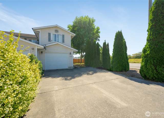 Property at 3000 Eastwind St, Mount Vernon, WA 98273, 2 beds, 1.5 baths